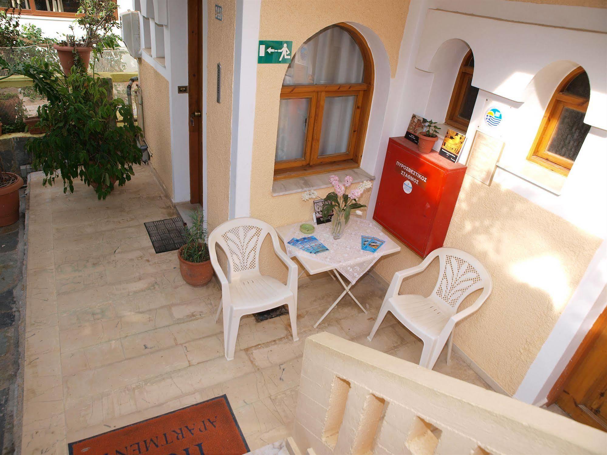 Irini Family Studios Platanés Exterior foto